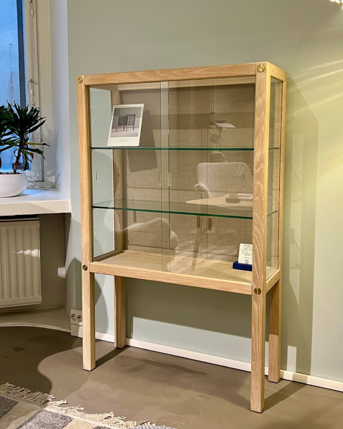 Näyttely vitriini, valkovahattu tammi - Image 2