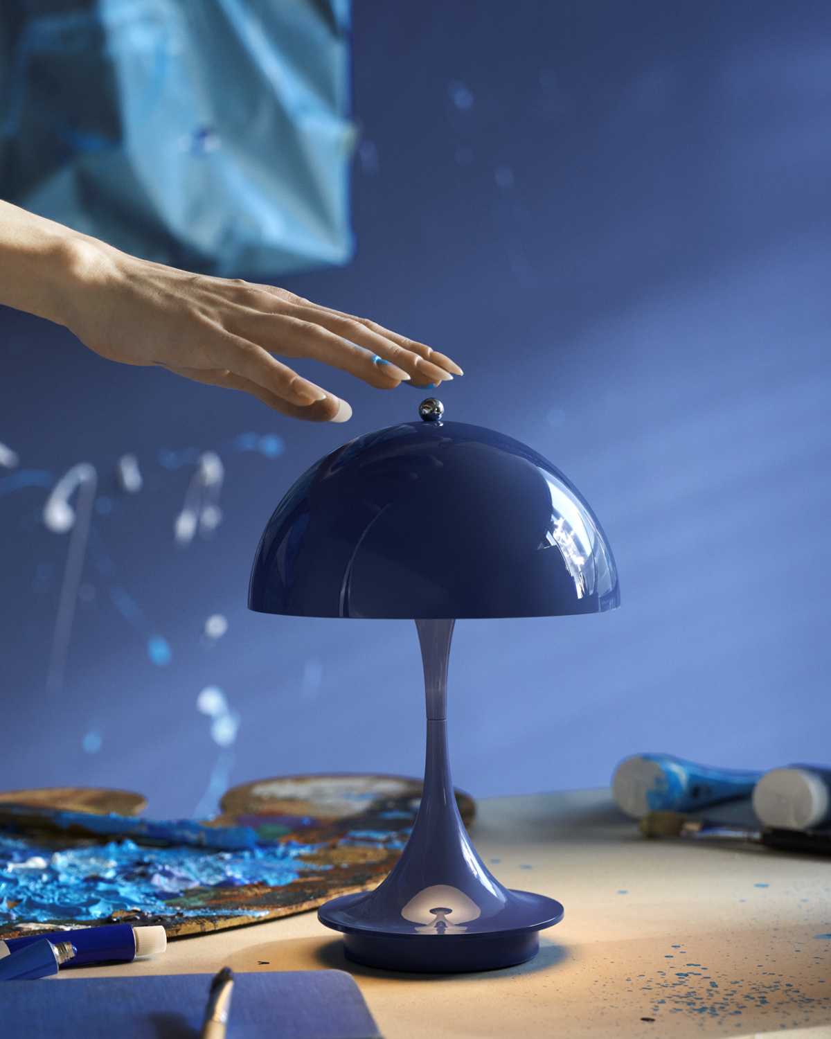 Panthella 160 Portable V3 ladattava pöytävalaisin, indigonsininen - Image 4